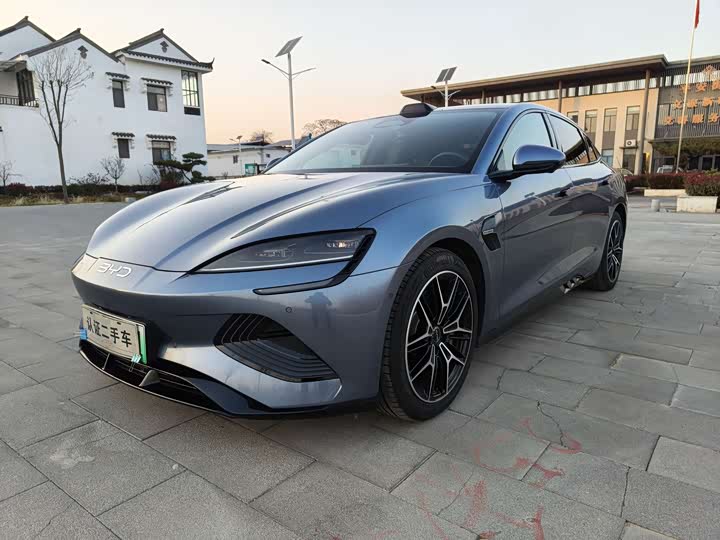 Фото 2 - BYD Seal