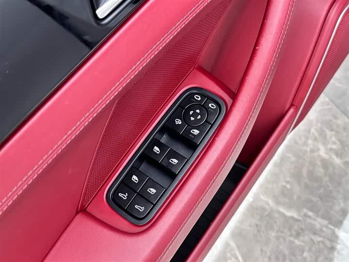 Фото 15 - Porsche Panamera