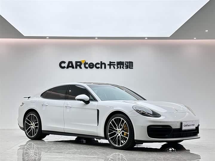 Фото 6 - Porsche Panamera