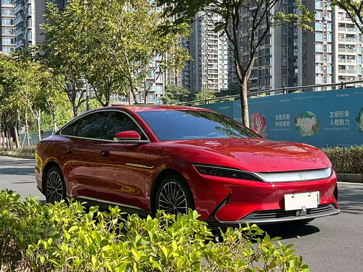 Фото 3 - BYD Han