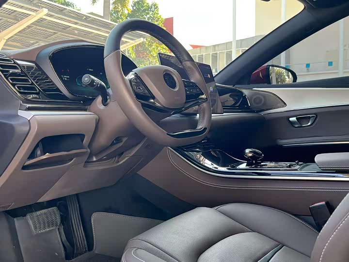 Фото 4 - BYD Han