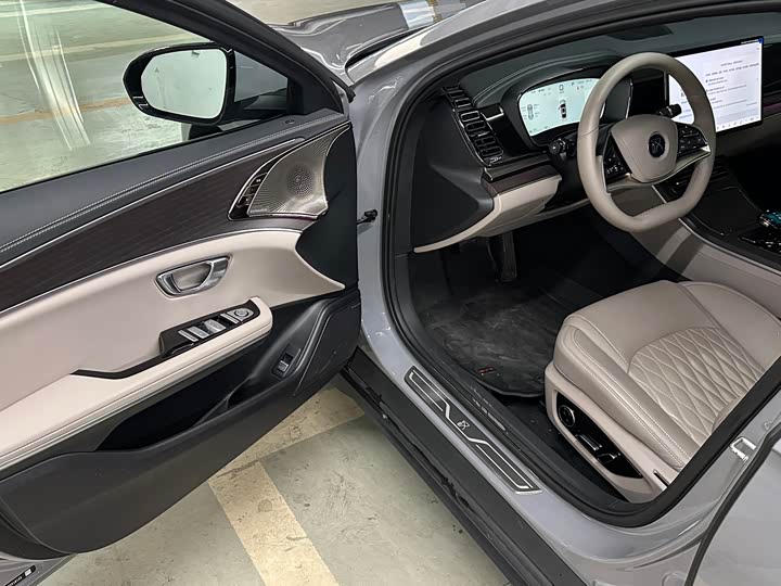 Фото 12 - BYD Han