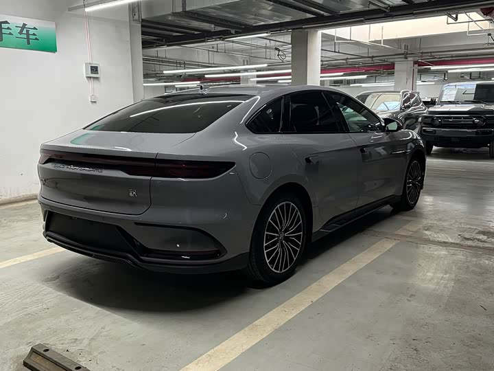 Фото 6 - BYD Han