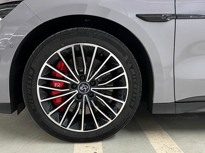 Фото 9 - BYD Han