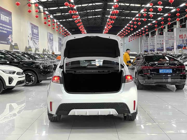 Фото 13 - Toyota Levin