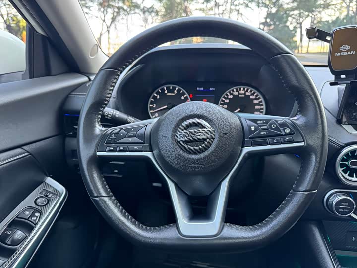 Фото 14 - Nissan Sylphy