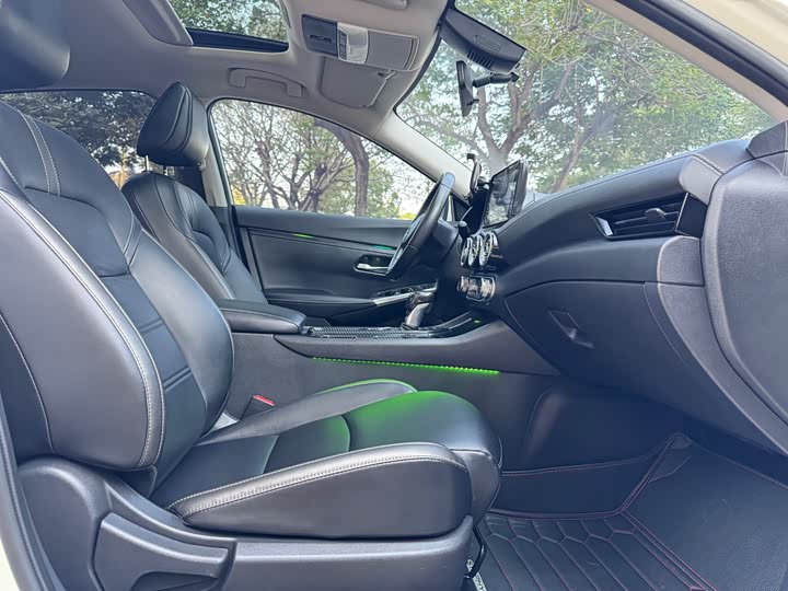 Фото 18 - Nissan Sylphy