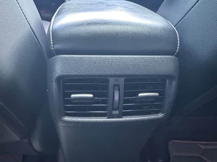 Фото 22 - Nissan Sylphy