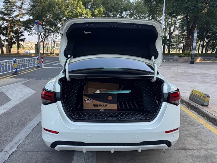 Фото 24 - Nissan Sylphy