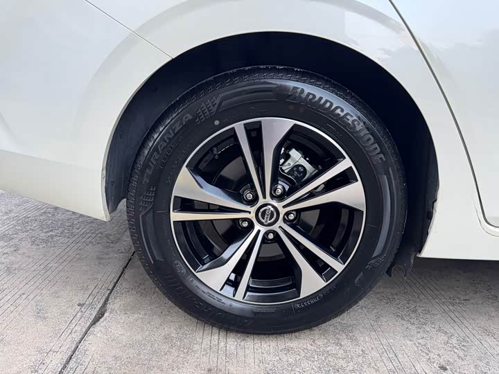 Фото 28 - Nissan Sylphy