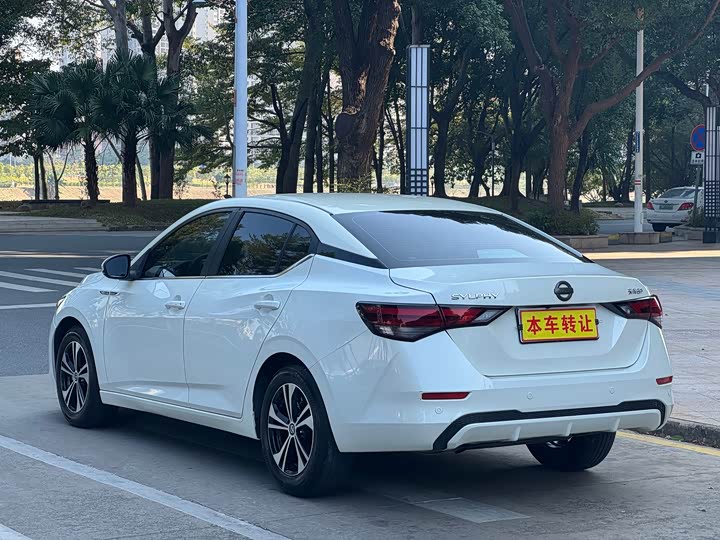 Фото 5 - Nissan Sylphy