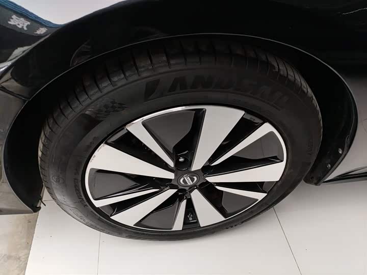 Фото 23 - Nissan Teana