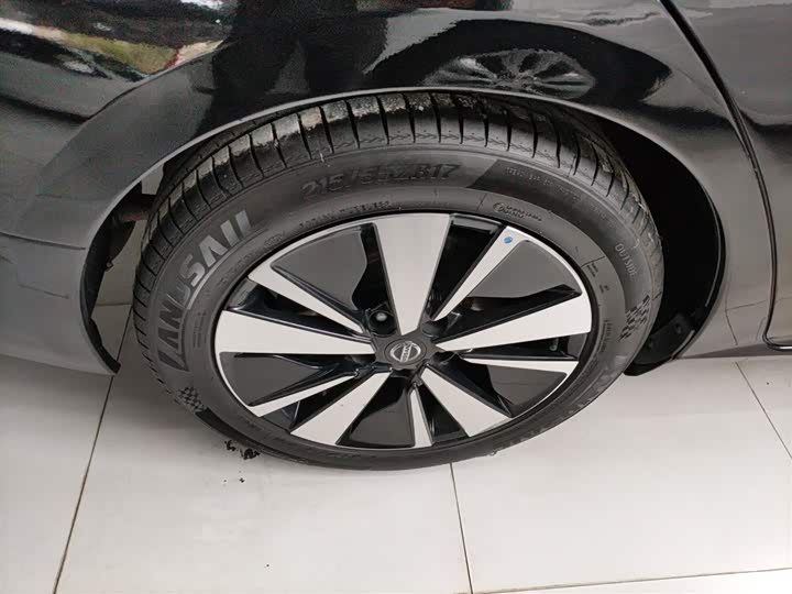 Фото 26 - Nissan Teana