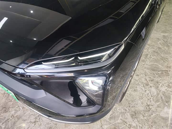 Фото 24 - Nio EC6