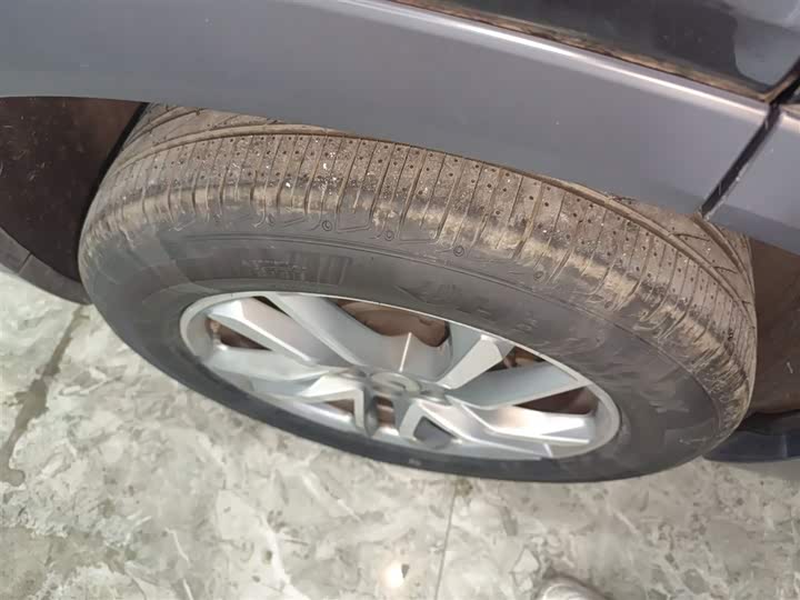 Фото 26 - Nio EC6