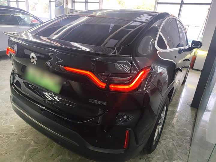 Фото 7 - Nio EC6