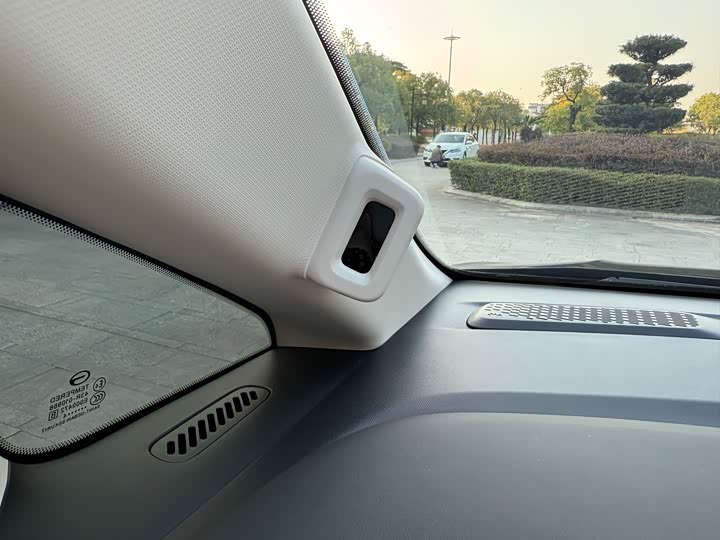 Фото 23 - GAC Trumpchi E8