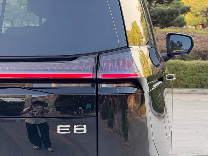 Фото 9 - GAC Trumpchi E8