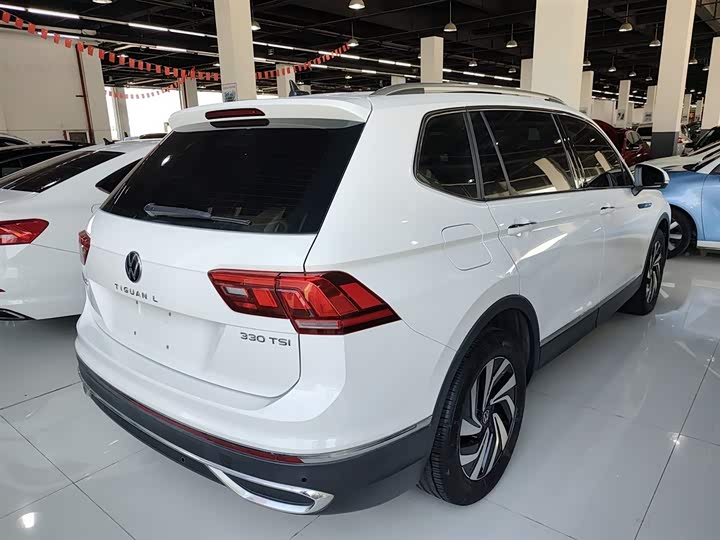 Фото 7 - Volkswagen Tiguan L Pro