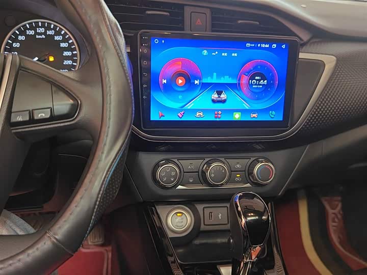 Фото 13 - Nissan Lannia