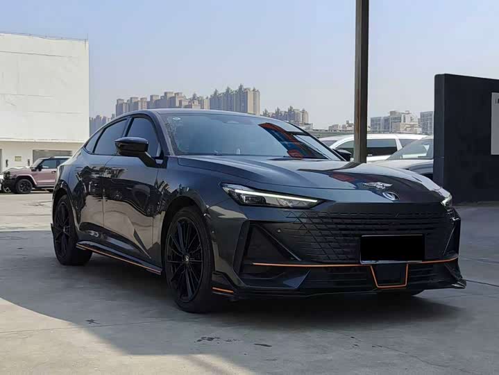 Фото 3 - Changan UNI-V