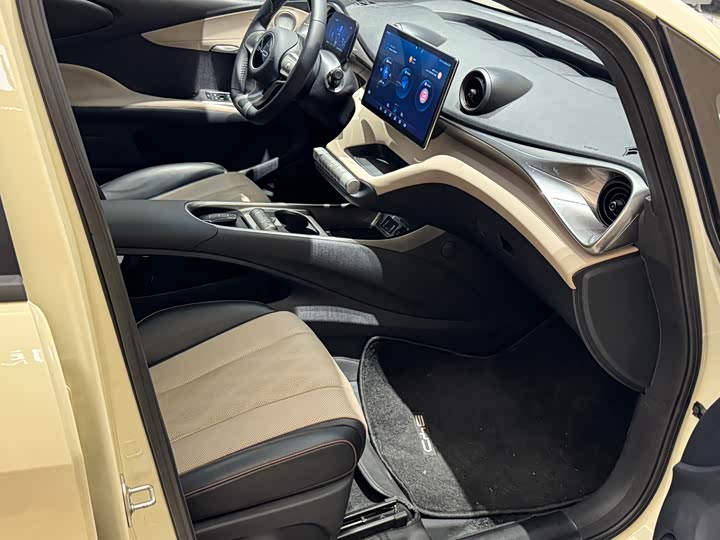 Фото 18 - BYD Dolphin