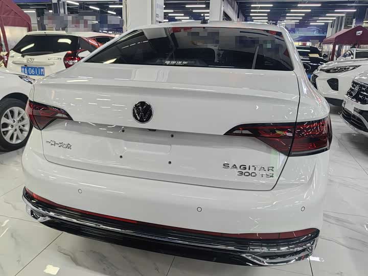 Фото 5 - Volkswagen Sagitar L