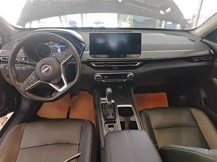 Фото 10 - Nissan Teana