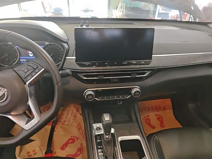 Фото 13 - Nissan Teana