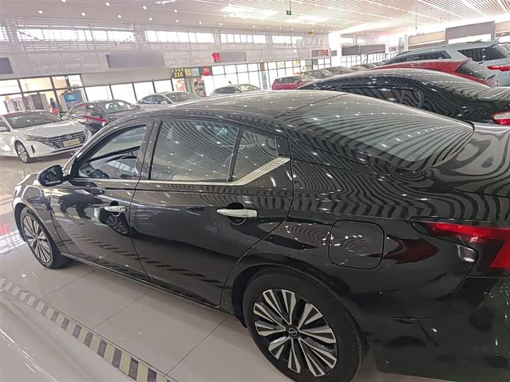 Фото 5 - Nissan Teana