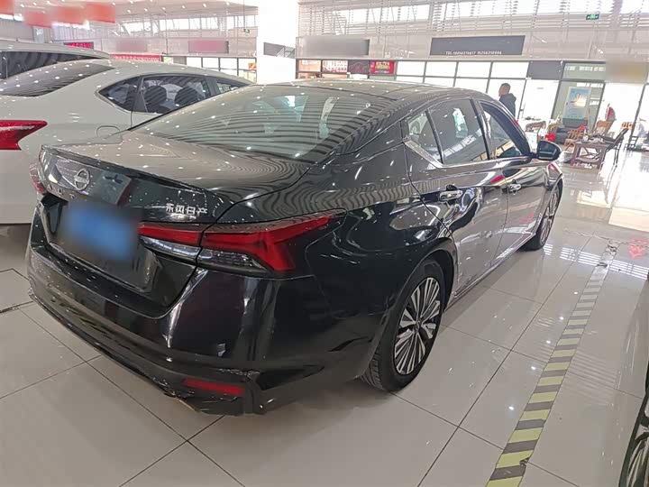 Фото 7 - Nissan Teana