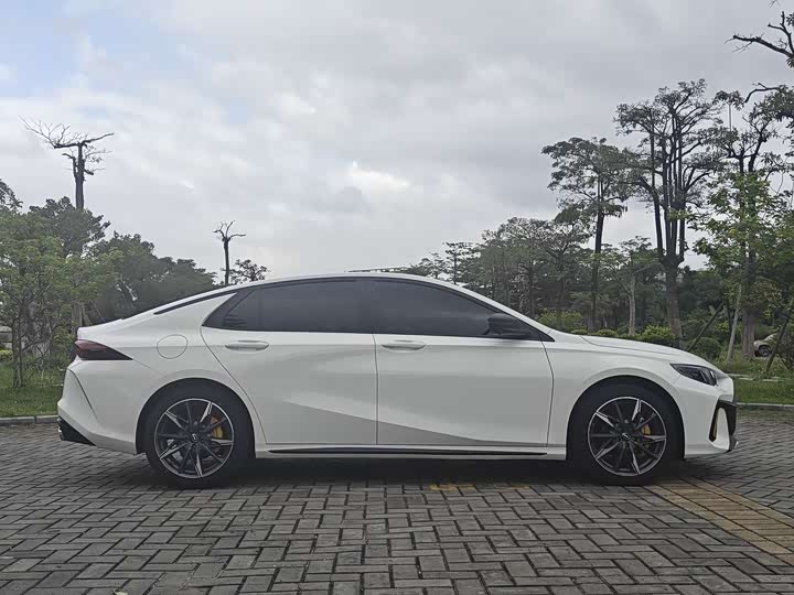 Фото 4 - GAC Trumpchi Empow R