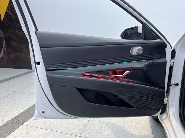 Фото 12 - Hyundai Elantra N line