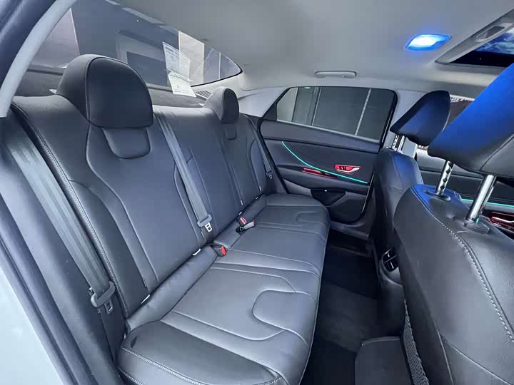 Фото 18 - Hyundai Elantra N line