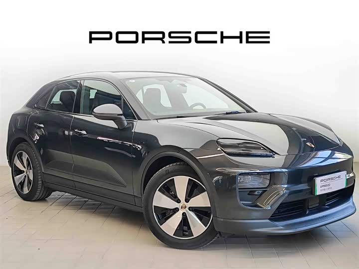 Фото 7 - Porsche Macan EV