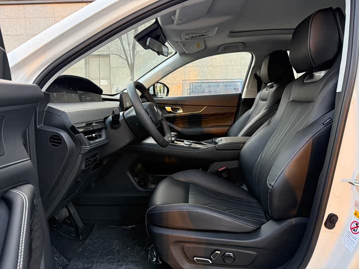 Фото 4 - Changan UNI-K Hybrid