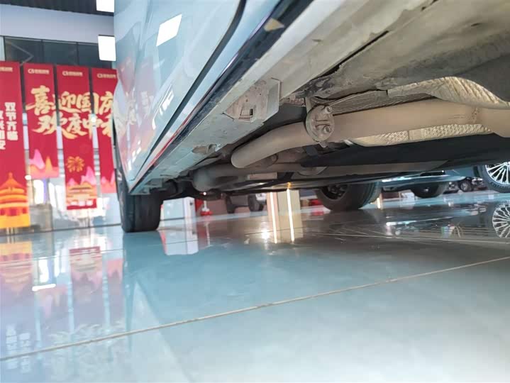 Фото 21 - Toyota Granvia