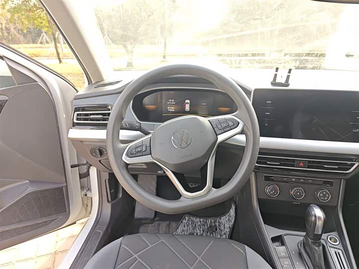 Фото 11 - Volkswagen Lavida