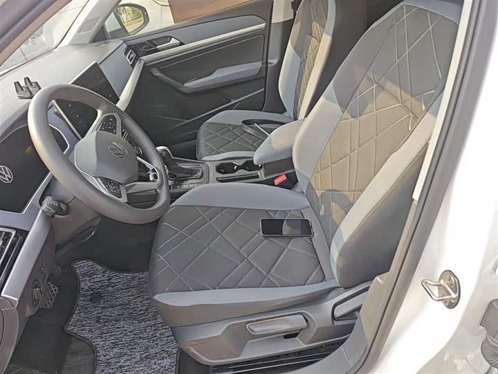 Фото 15 - Volkswagen Lavida