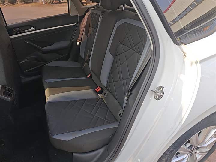 Фото 17 - Volkswagen Lavida