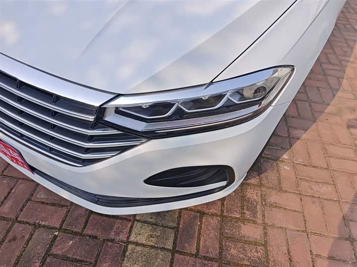 Фото 24 - Volkswagen Lavida