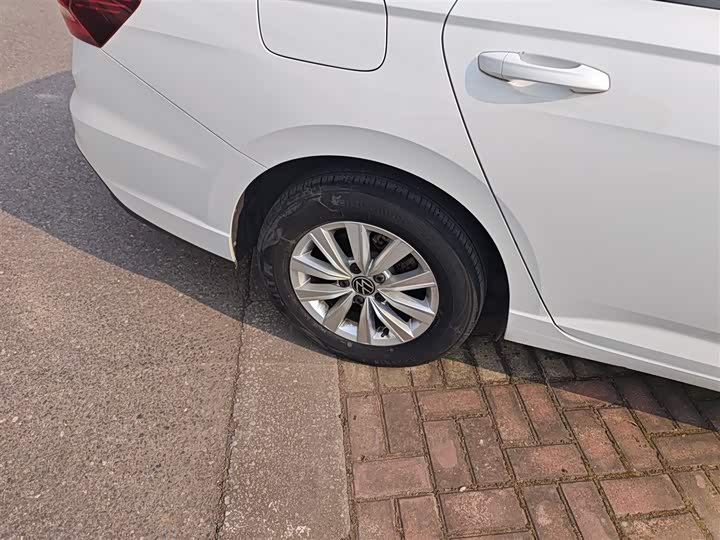 Фото 26 - Volkswagen Lavida