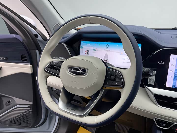 Фото 8 - Geely Monjaro