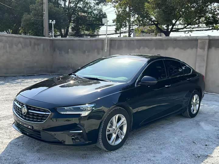 Фото 1 - Buick Regal