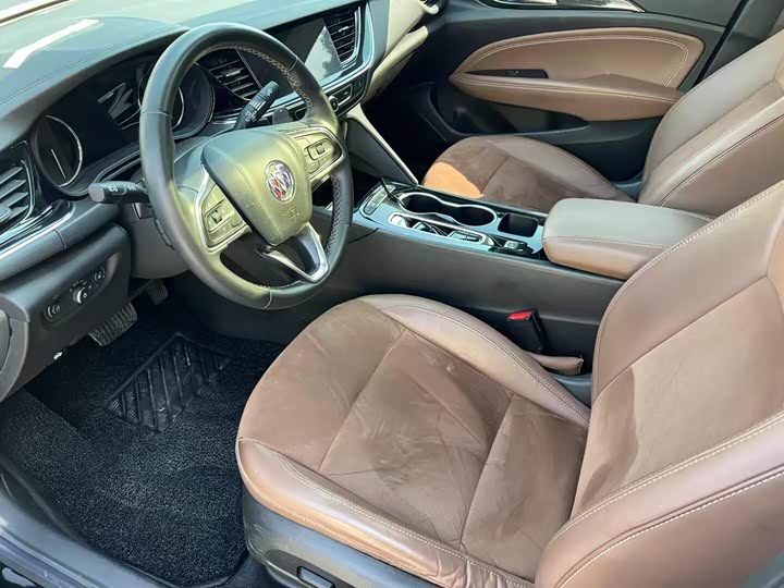 Фото 4 - Buick Regal