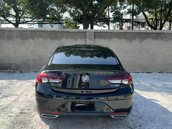 Фото 8 - Buick Regal