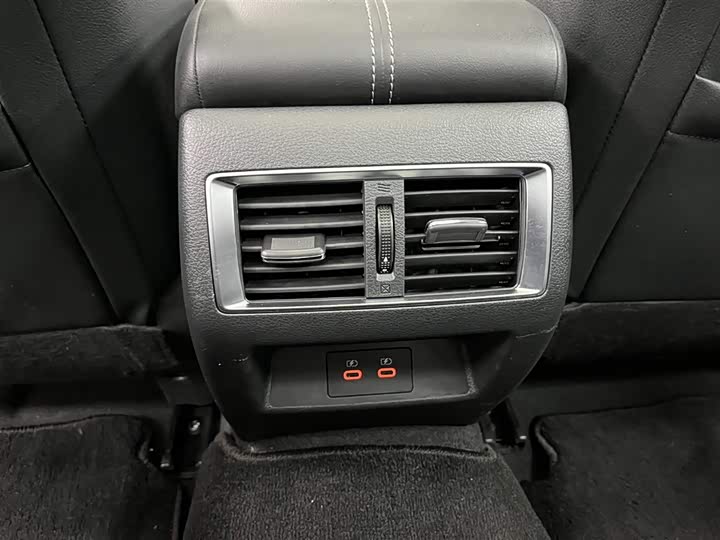 Фото 15 - Nissan Teana