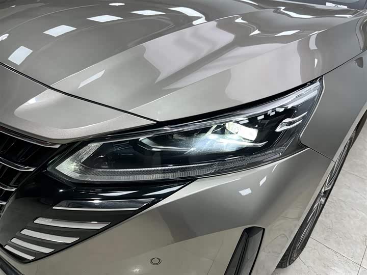 Фото 17 - Nissan Teana