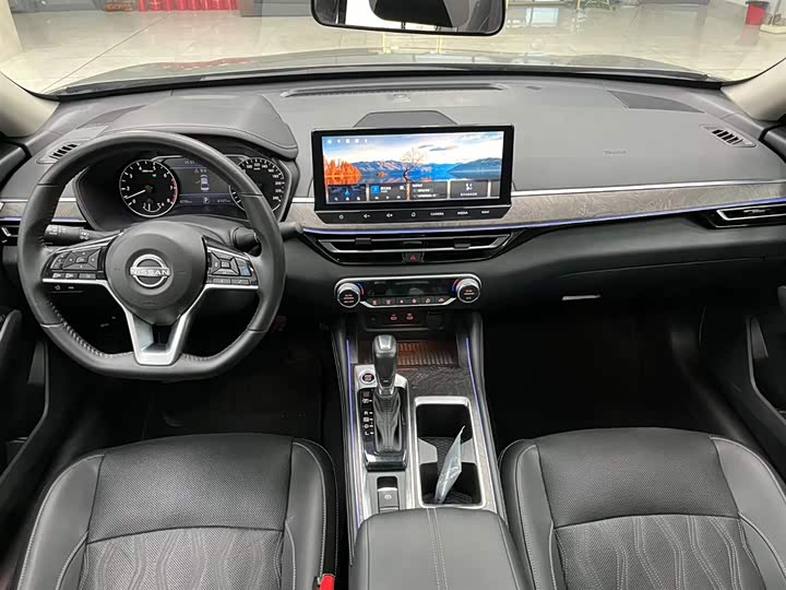 Фото 2 - Nissan Teana