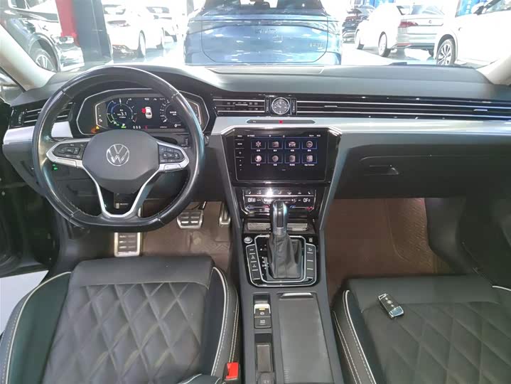 Фото 10 - Volkswagen Magotan GTE Hybrid